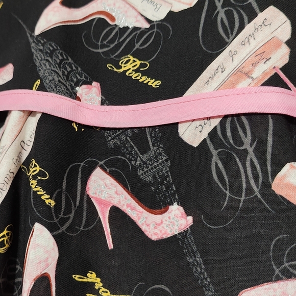 Hand Stitched Half Apron - Vintage by Candy's Aprons - Picture 7 of 8